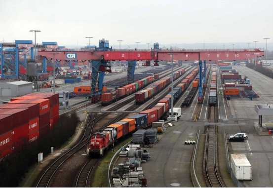 美赞臣中国总裁探访荷兰基地：敏捷、高效跨国供应链全力护航新国标产品上市