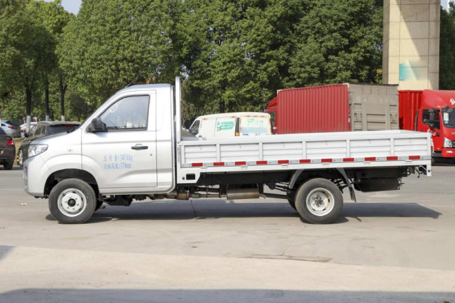 4万多能买的“货车” 现在买还直补2000元，东风小康D71长5710mm一次能拉1775公斤！