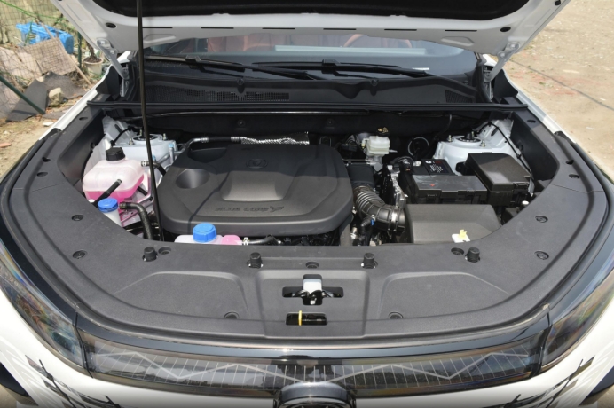 比长安CS75PLUS不只省购置税；9.98万的插混SUV蓝电E5居然敢真的油电同价！