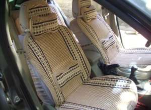 汽车装饰坐垫(有经验的司机为何不用汽车座套？真的不建议你乱加，安全隐患很大)