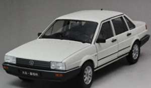 普桑汽车价格(1983年，中国第一次引进桑塔纳汽车，原定价8万，)